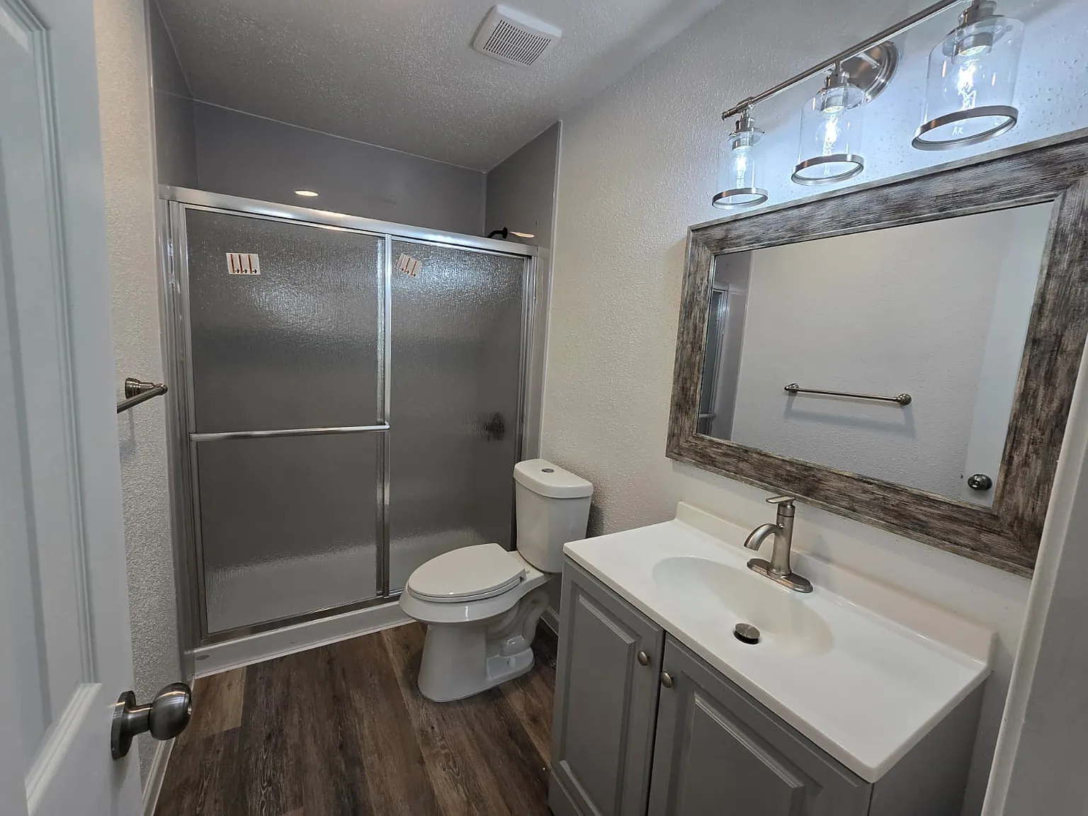 2 bed, 1068 sqft, $1,450 — Photo 4