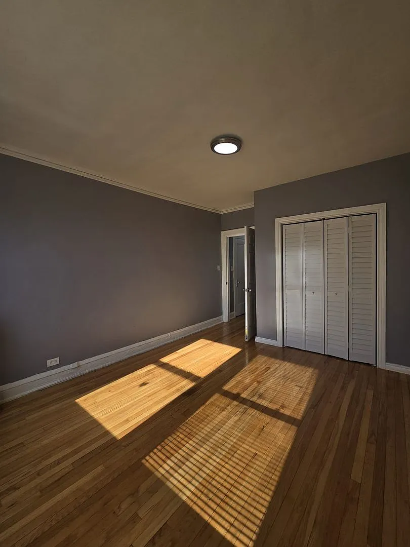 6957 S Michigan Ave #110-3 photo 1