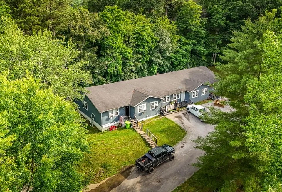 51 Shields Ln #3