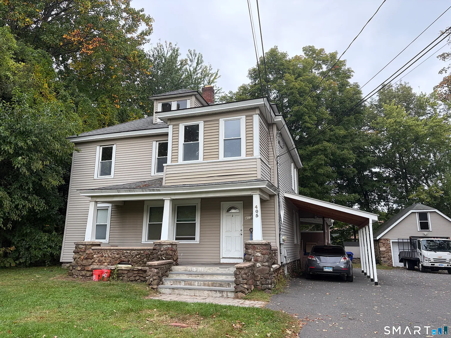 2 bed, 1.0 bath, 876 sqft, $1,875 — Photo 1