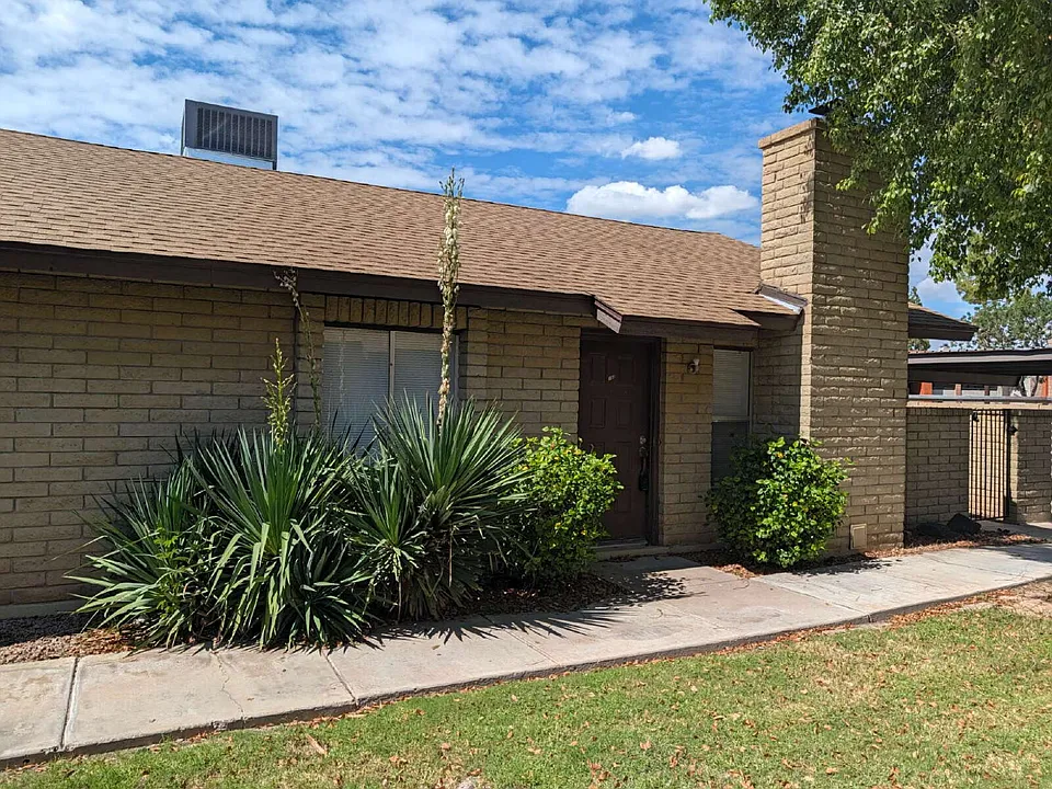 26 W Concorda Dr #103