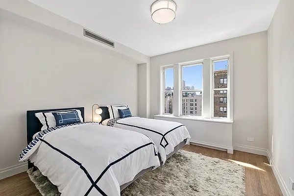 Rented by William J Farmer Inc | media 30