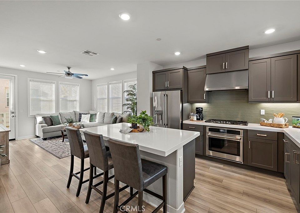 1st image of 12 Jubilee Way