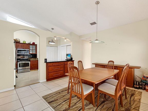 3rd image of 6083 Caladium Road
