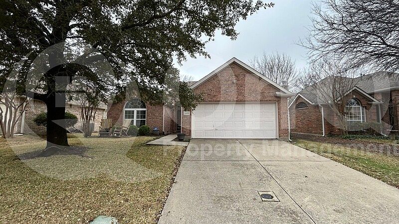 1st image of 2812 Woodson Dr
