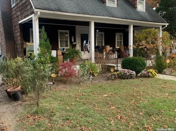 25 Langdon Boulevard, Rockville Centre, NY 11570