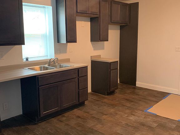 2nd image of 4131 W Lexington Ave
