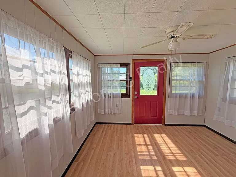 2264 E Nora St — Photo 10