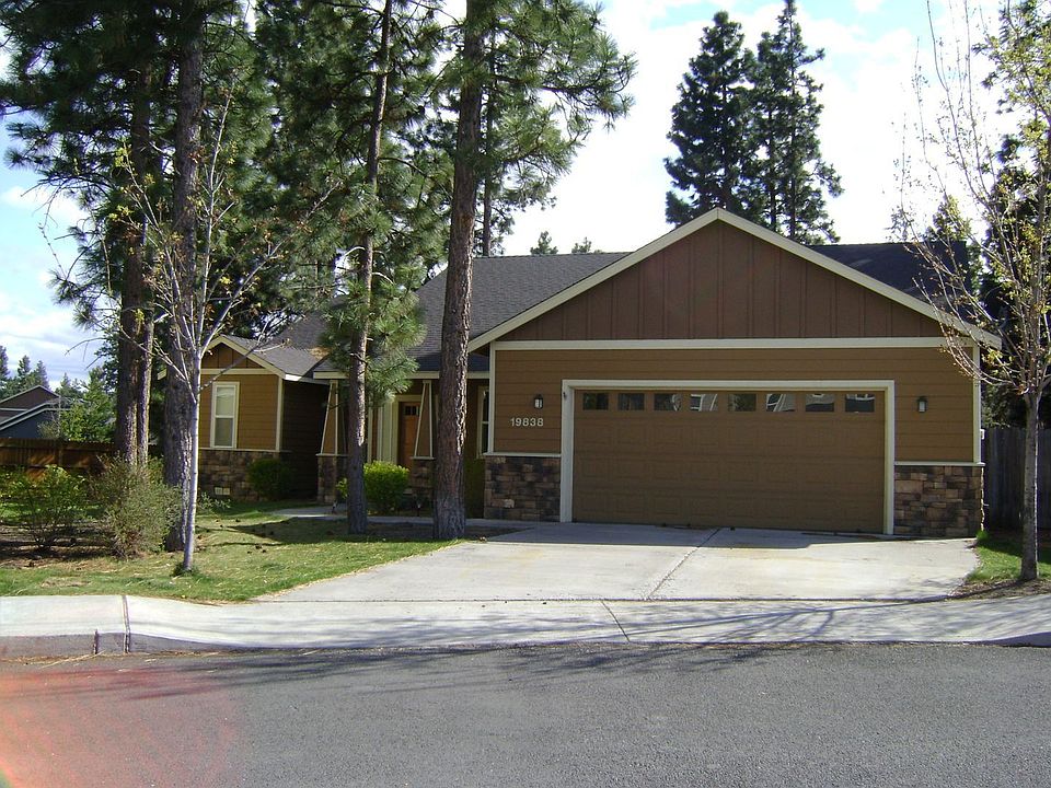 1st image of 19838 SW Herschel Ct