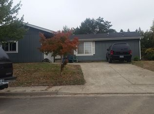 1121 NW Mark Ct, Winston, OR 97496