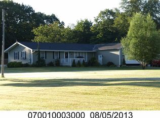 2356 Sexton Rd, Geneva, OH 44041
