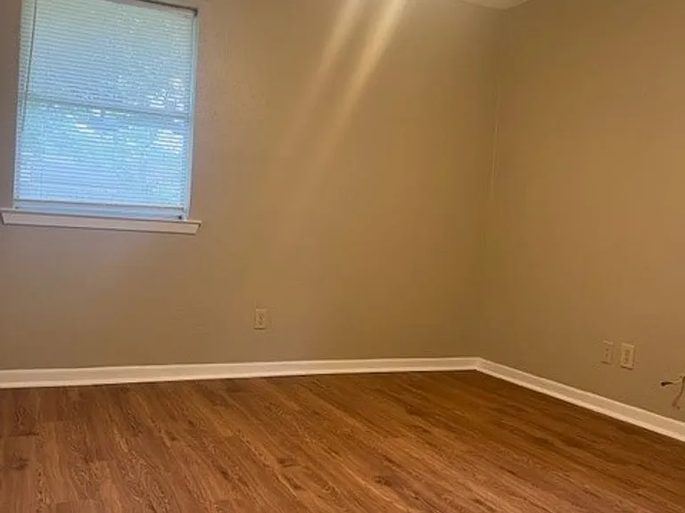 3401 Hummingbird Ln — Photo 10