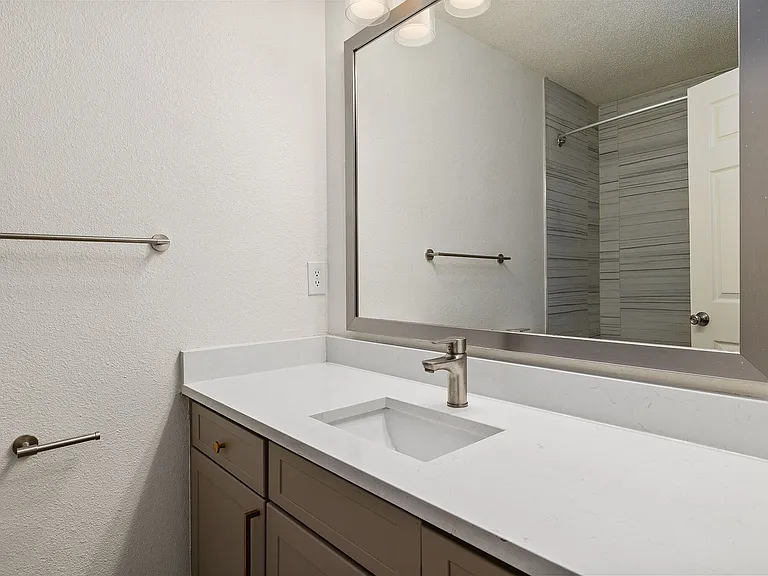 Avana Lake Lynn — Photo 10