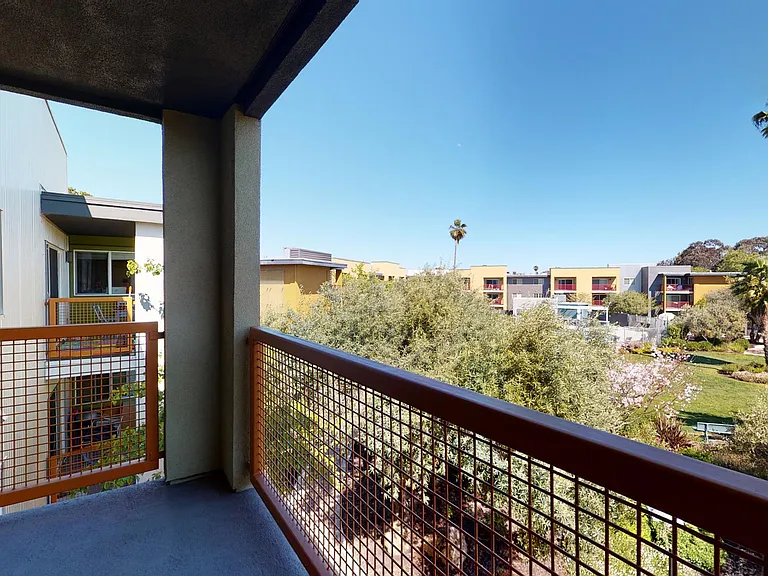 CitySouth — Photo 22