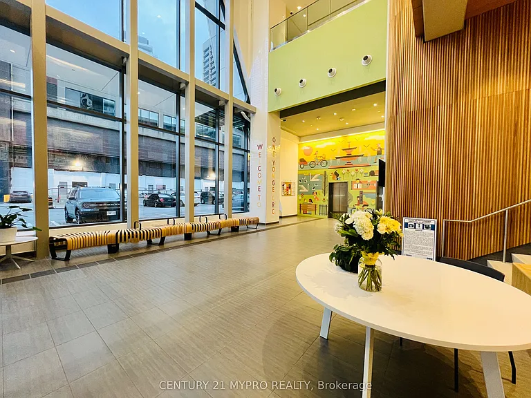 28 Freeland St #803 — Photo 9