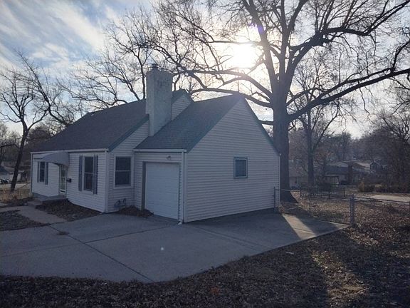 2nd image of 7020 Raytown Rd