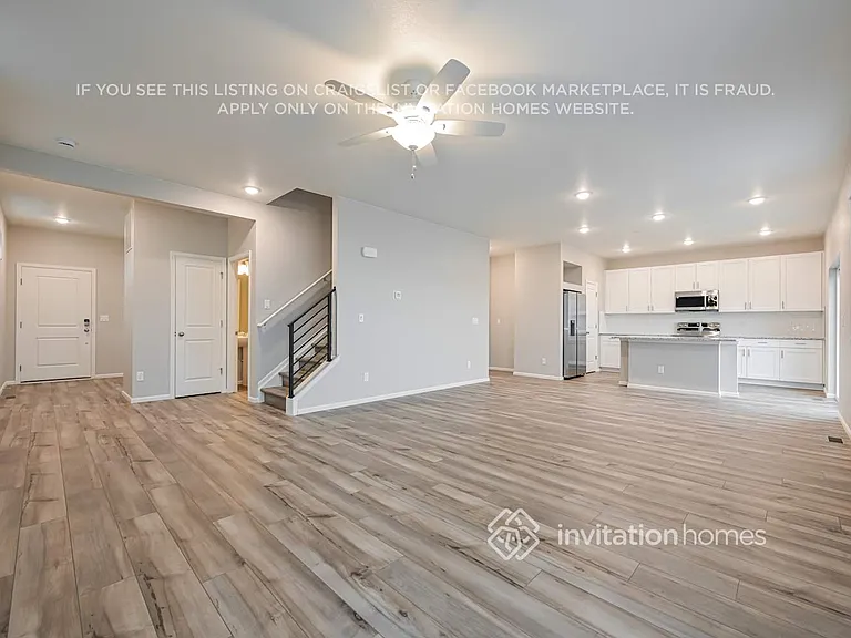 22352 E 38th Pl — Photo 5