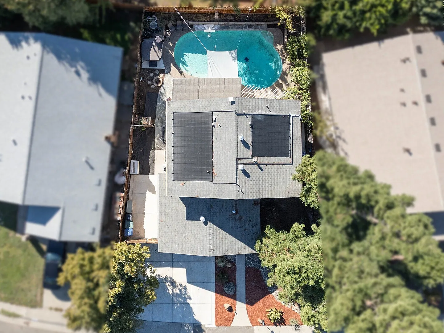 Peaceful Home with Pool & Hot Tub by the American River — Photo 3