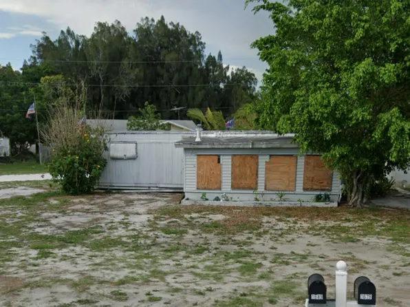 1689 NE Seneca Avenue, Stuart, FL 34994