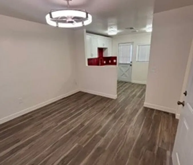 502 E Cody Dr — Photo 6
