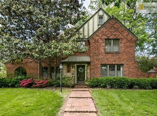 6460 Overbrook Rd, Mission Hills, KS 66208