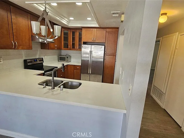 876 Tangerine St — Photo 2