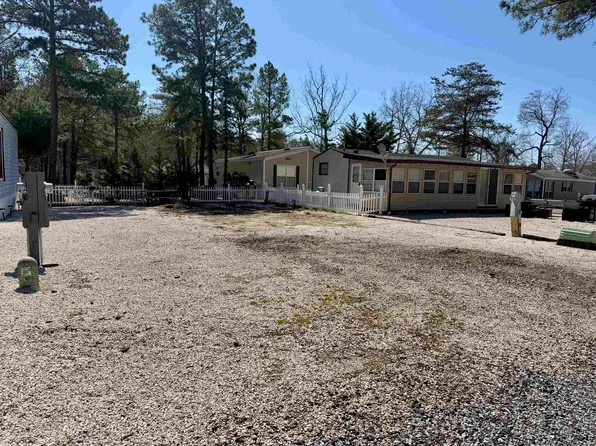 6 Denis Lake Dr, Woodbine, NJ 08270