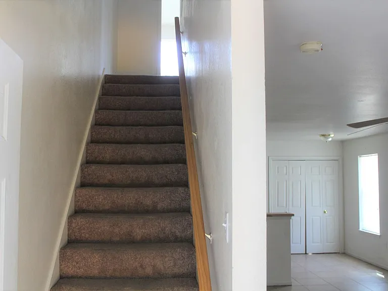 604 N. Main — Photo 7