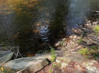 2772 Decker Rd, Bushkill, PA 18324