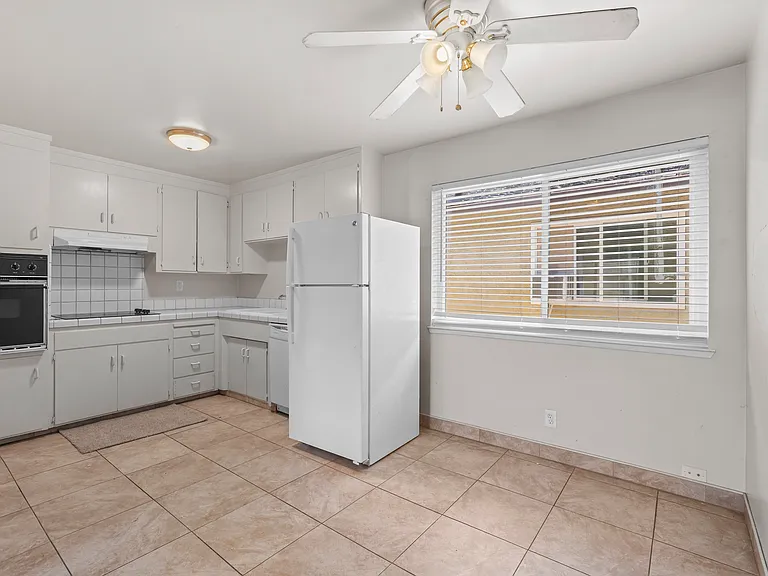 1235 Francisco Ave #C — Photo 8