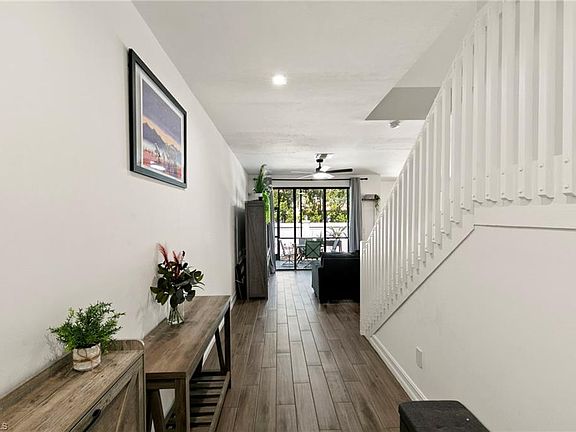 3rd image of 7598 Rockefeller DR