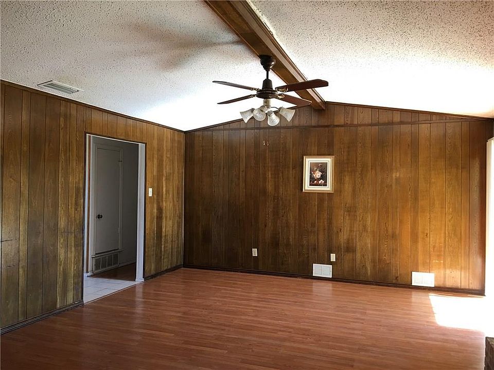 1st image of 3006 Alderon Ln