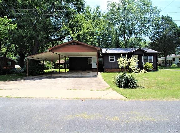 2nd image of 5555 Bertie Ave