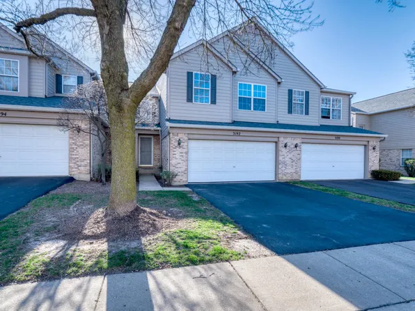 3192 Foxridge Ct, Woodridge, IL 60517