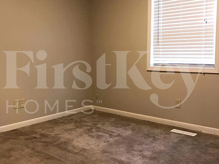 1248 Munsee Cir — Photo 13