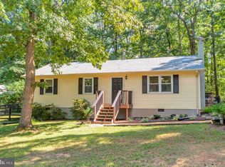12733 Hunters Grove Ct, Goldvein, VA 22720
