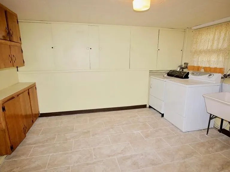 1425 Boynton Ave — Photo 10
