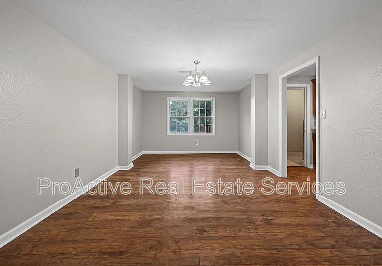 1065 Lindenwood Ave — Photo 7