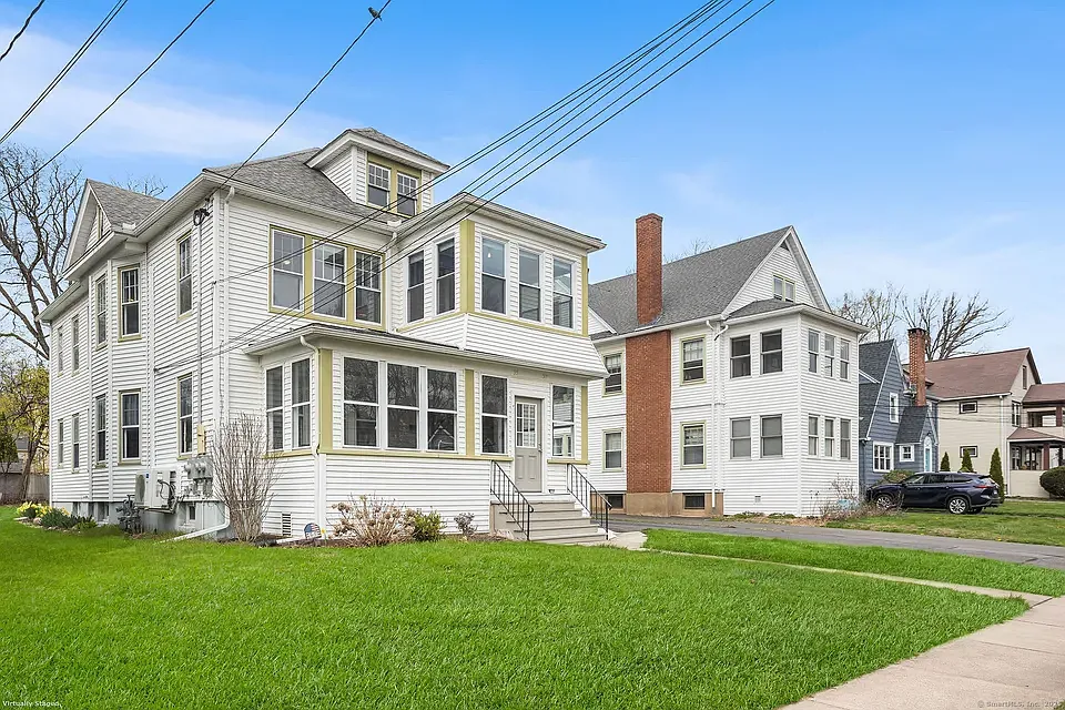 35 Argyle Ave #1