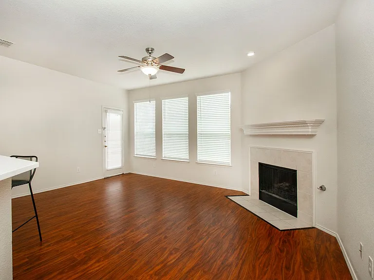 5809 Deer Run Dr — Photo 5