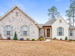 21 E Yellowstone, Hattiesburg, MS 39402