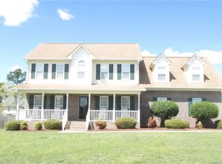 157 Polk St, Spring Lake, NC 28390