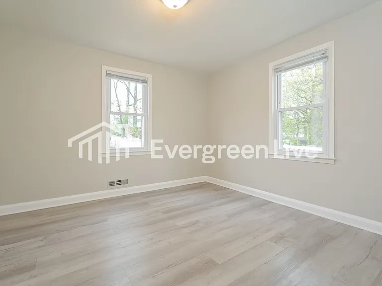 3300 Orlando Ave — Photo 10