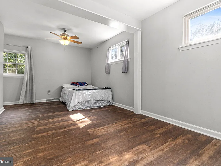 309 California Trl — Photo 25