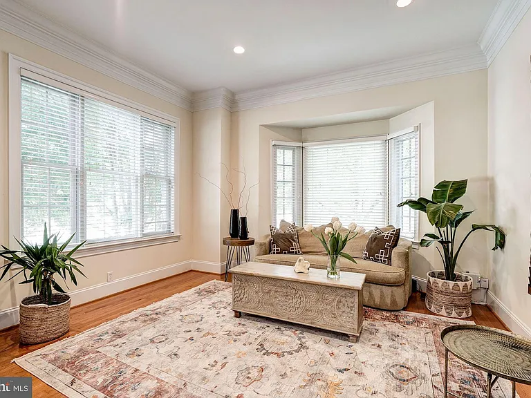 8105 Maya Ct — Photo 9