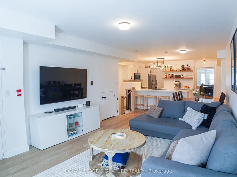 118 Finch Ave W #Townhouse 5 — Photo 18