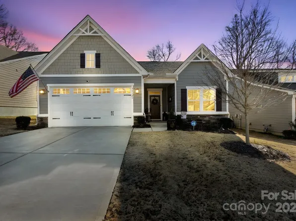 10225 Black Locust Ln, Charlotte, NC 28215