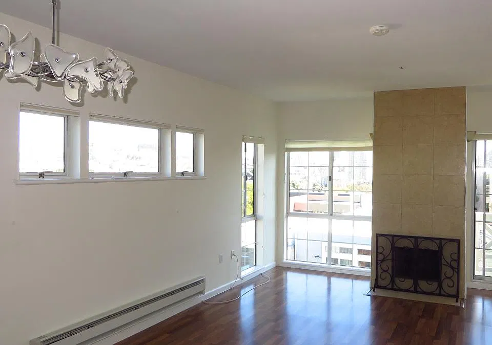 1930 Eddy St #205