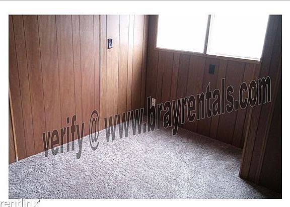 3105 F Rd. bedroom pix2