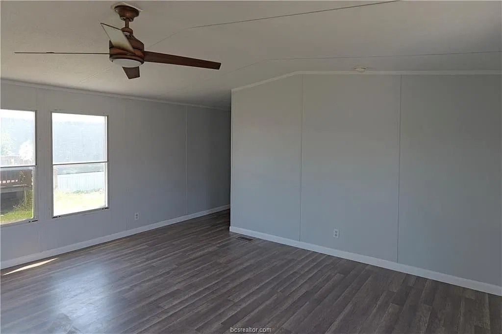 3 bed, 1248 sqft, $1,200 — Photo 3